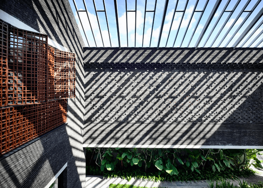 Hyla architects Room without Roof home shadowplay and roof