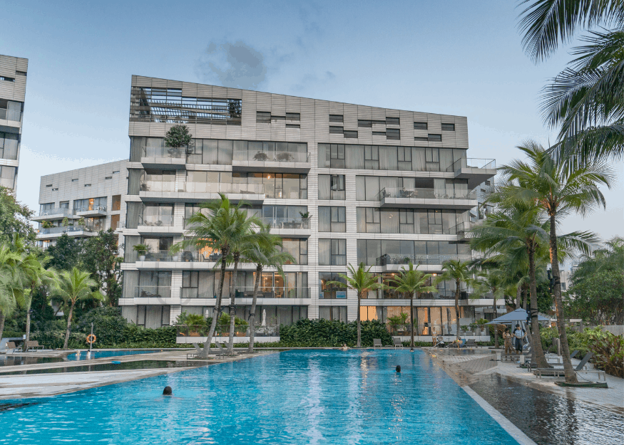 Reflections at Keppel Bay pool