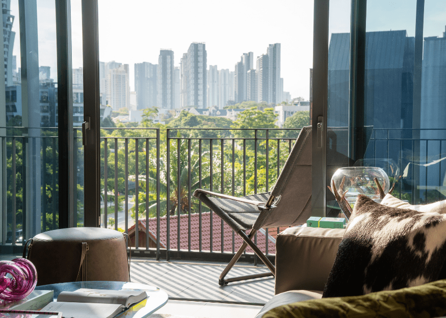 Petit Jervois balcony