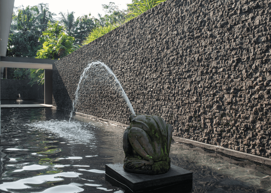 Mandala View villa Borobudur fountain