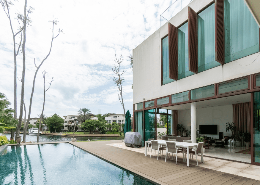 Ocean Drive bungalow 2 pool