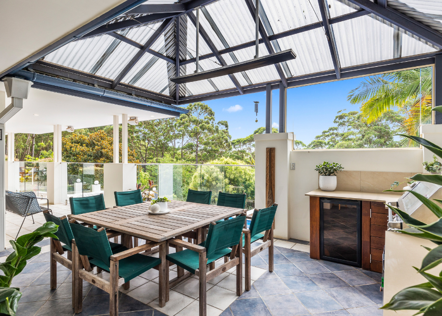 13B Bishop Drive barbecue area