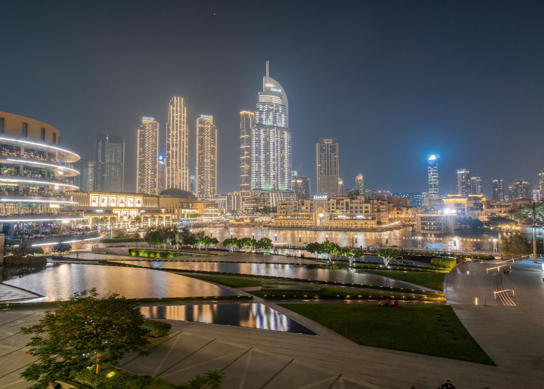Armani Hotel Dubai park
