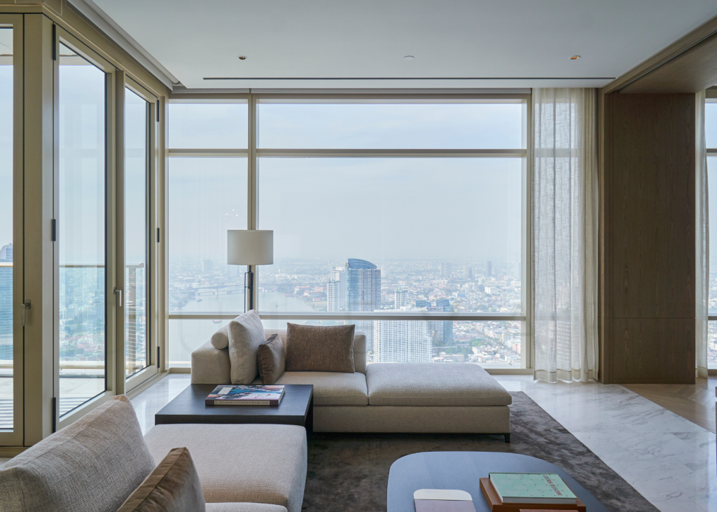 Four Seasons Private Residences Bangkok living