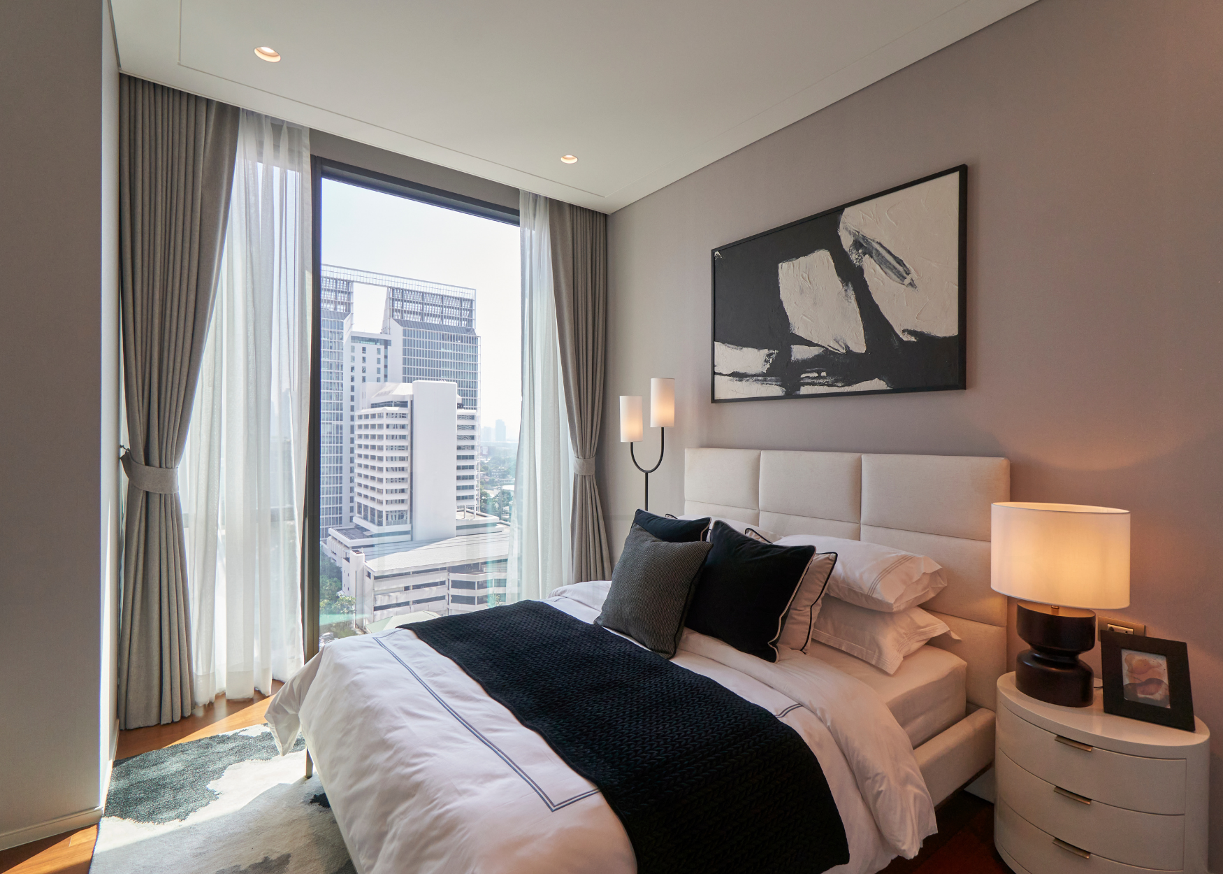 Sindhorn Residences Kempinski Bangkok bedroom