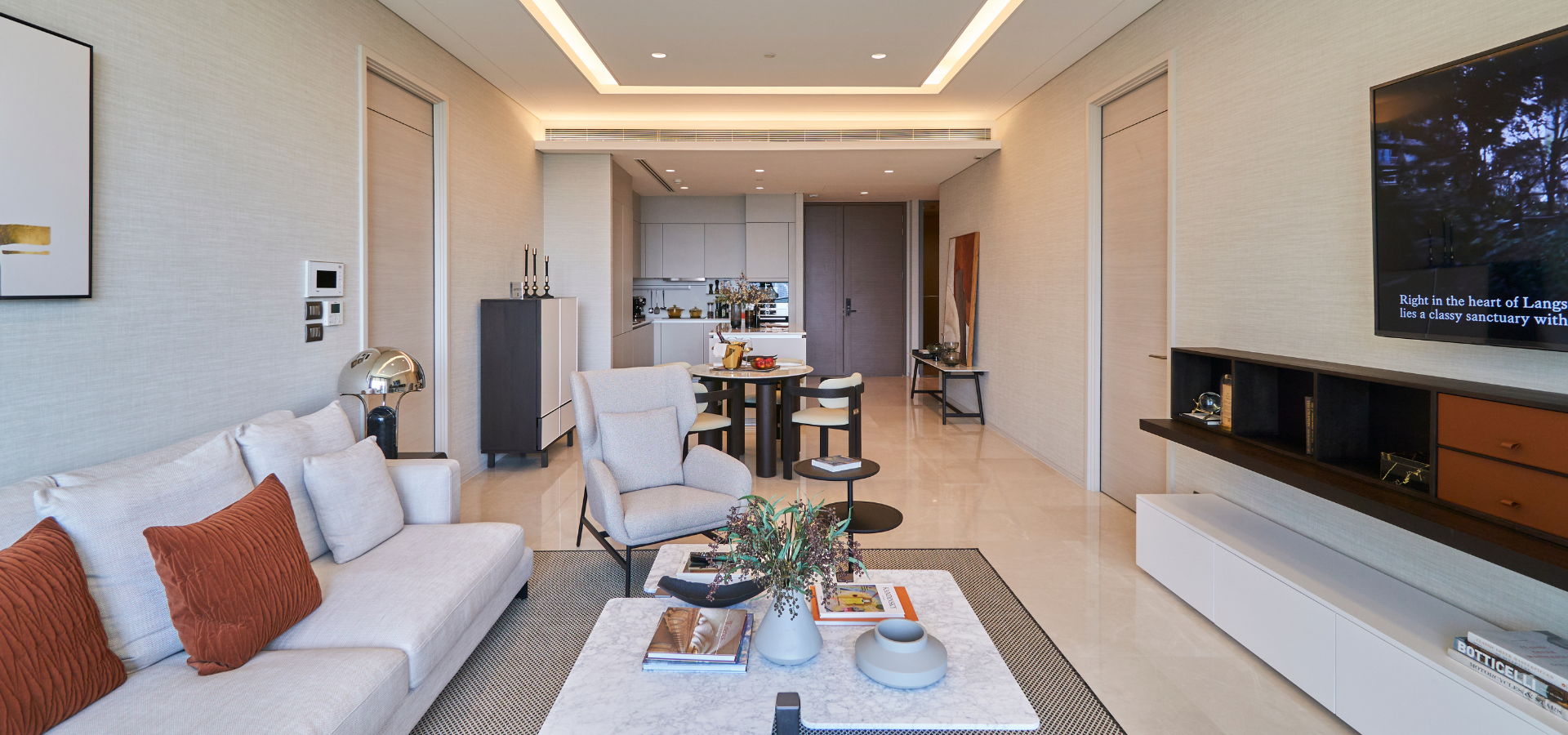 Sindhorn Residences Kempinski Bangkok living d1