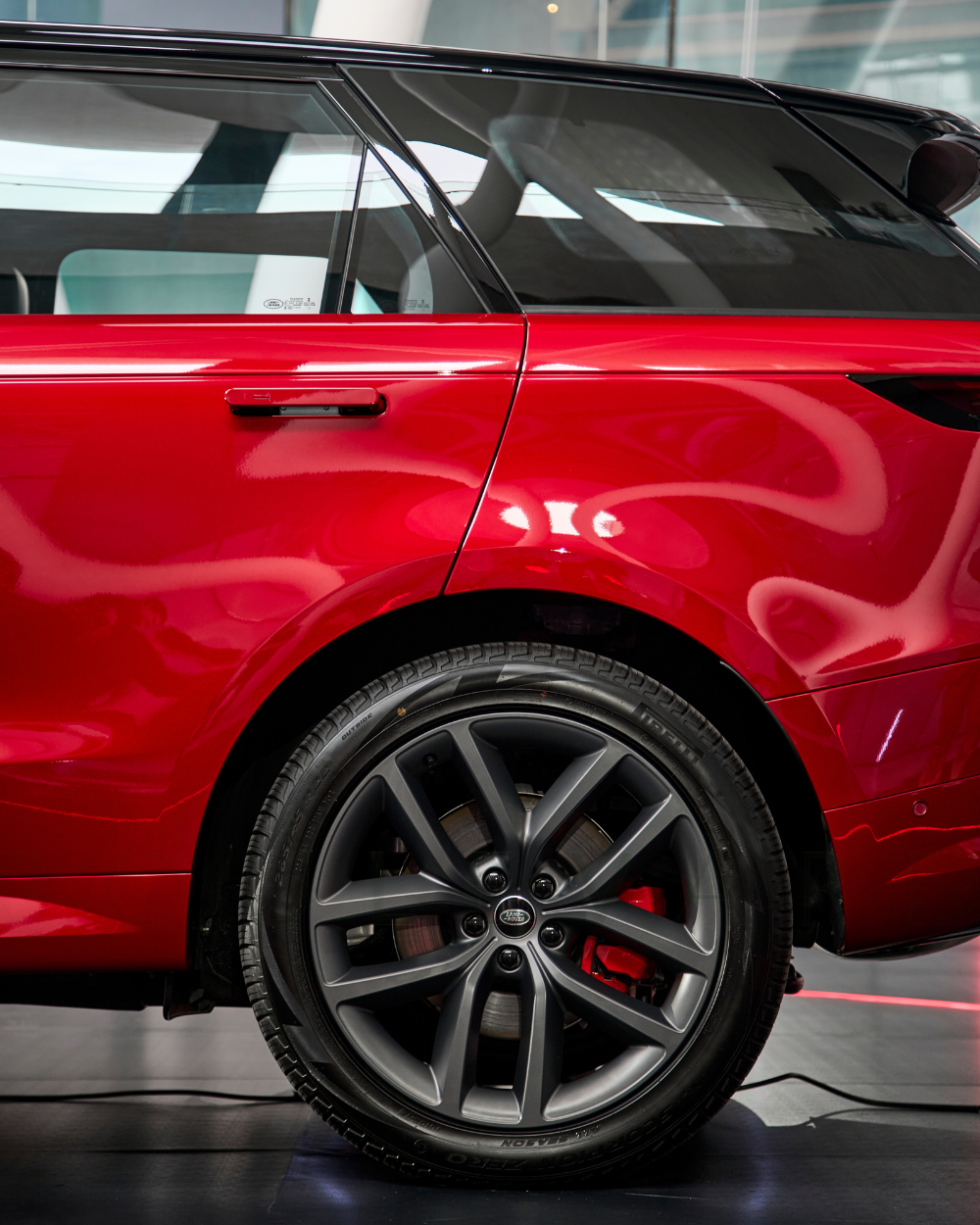 Range Rover Sport red