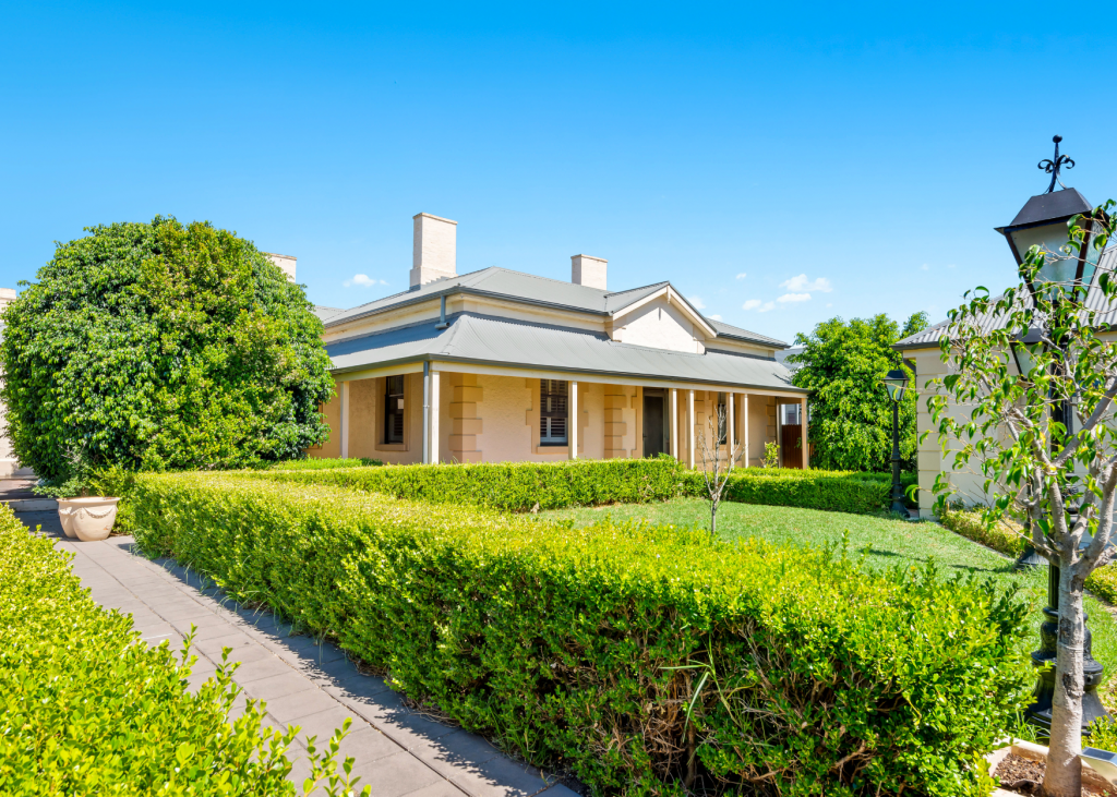 For sale 911 Foster Street Boulevard