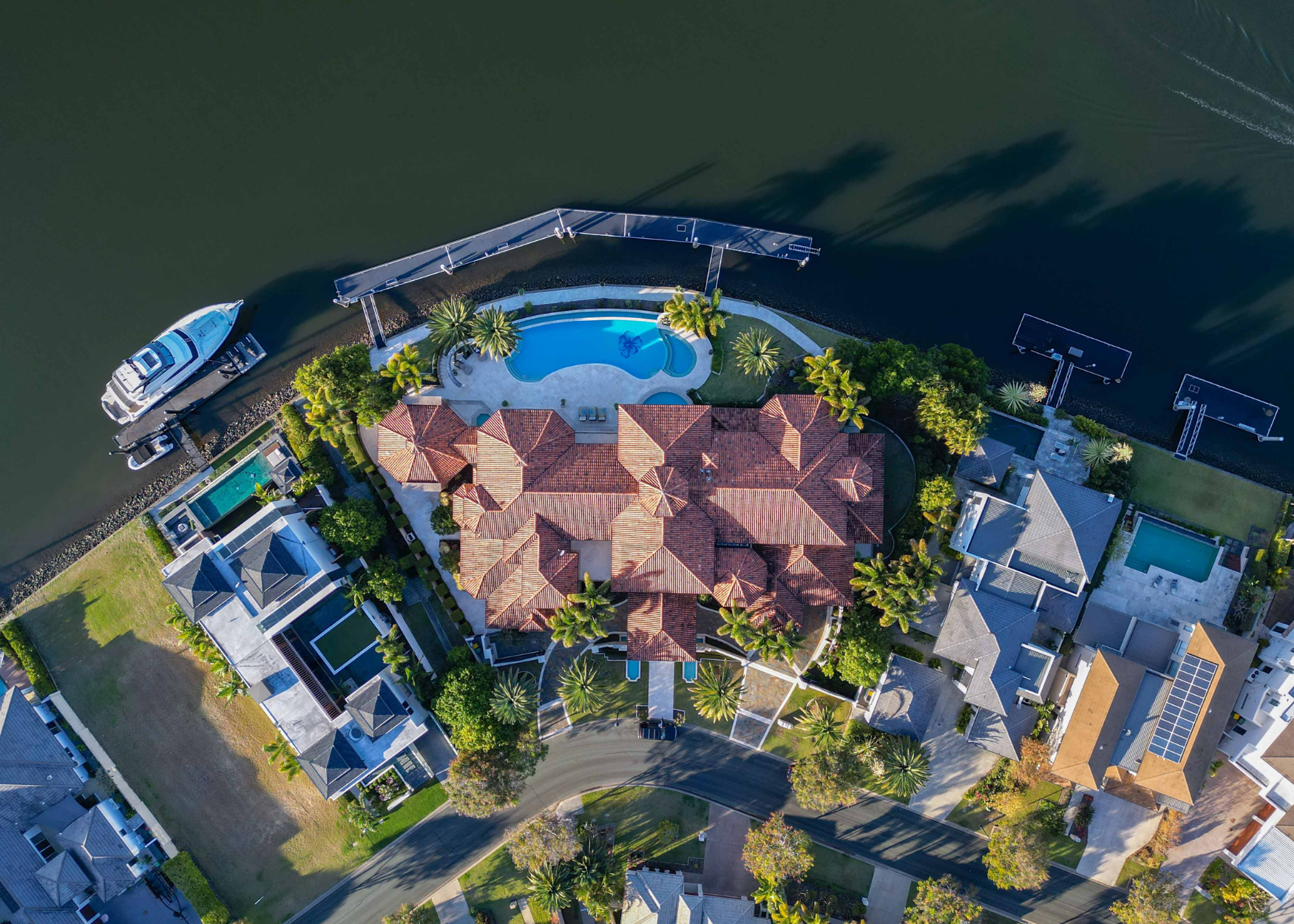 Hope Island-Additional aerial view