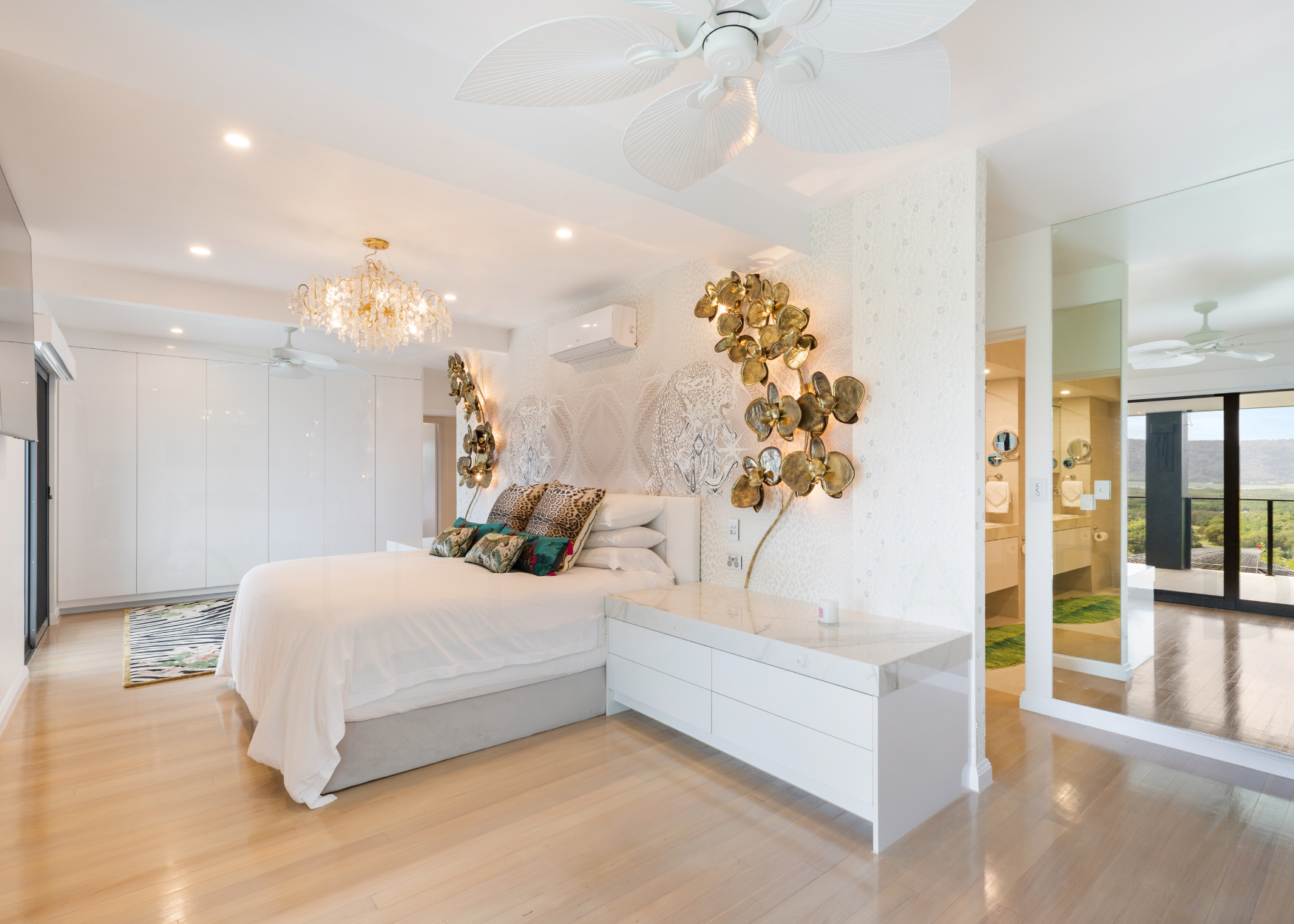 The Glasshouse, Port Douglas bedroom