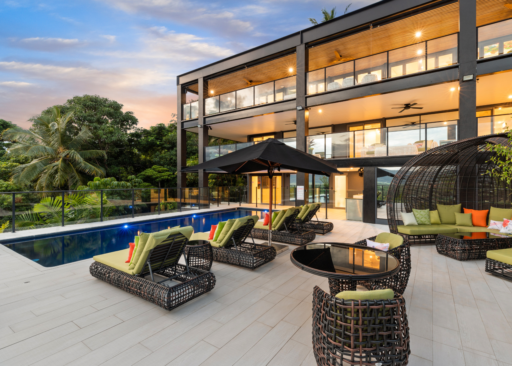 The Glasshouse, Port Douglas pool deck