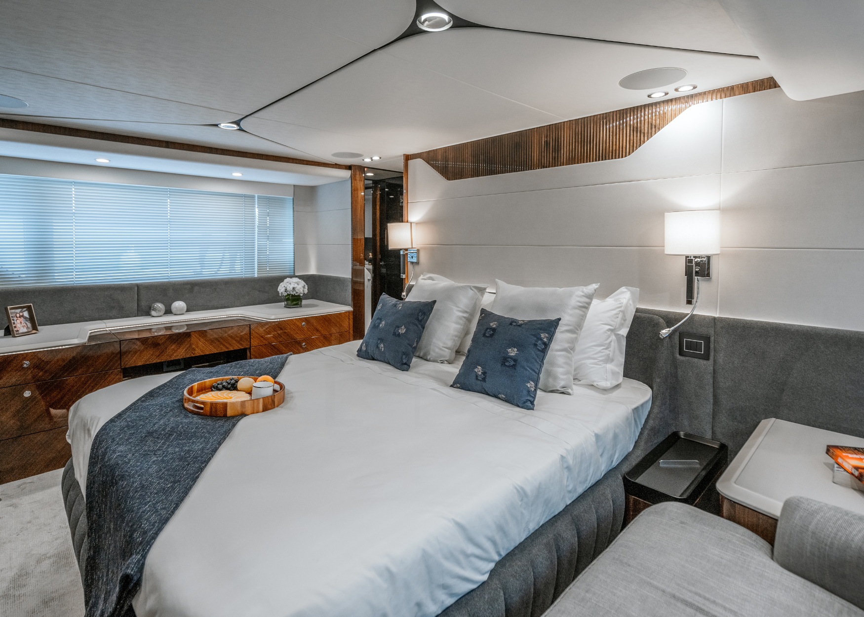Fairline Squadron 68
