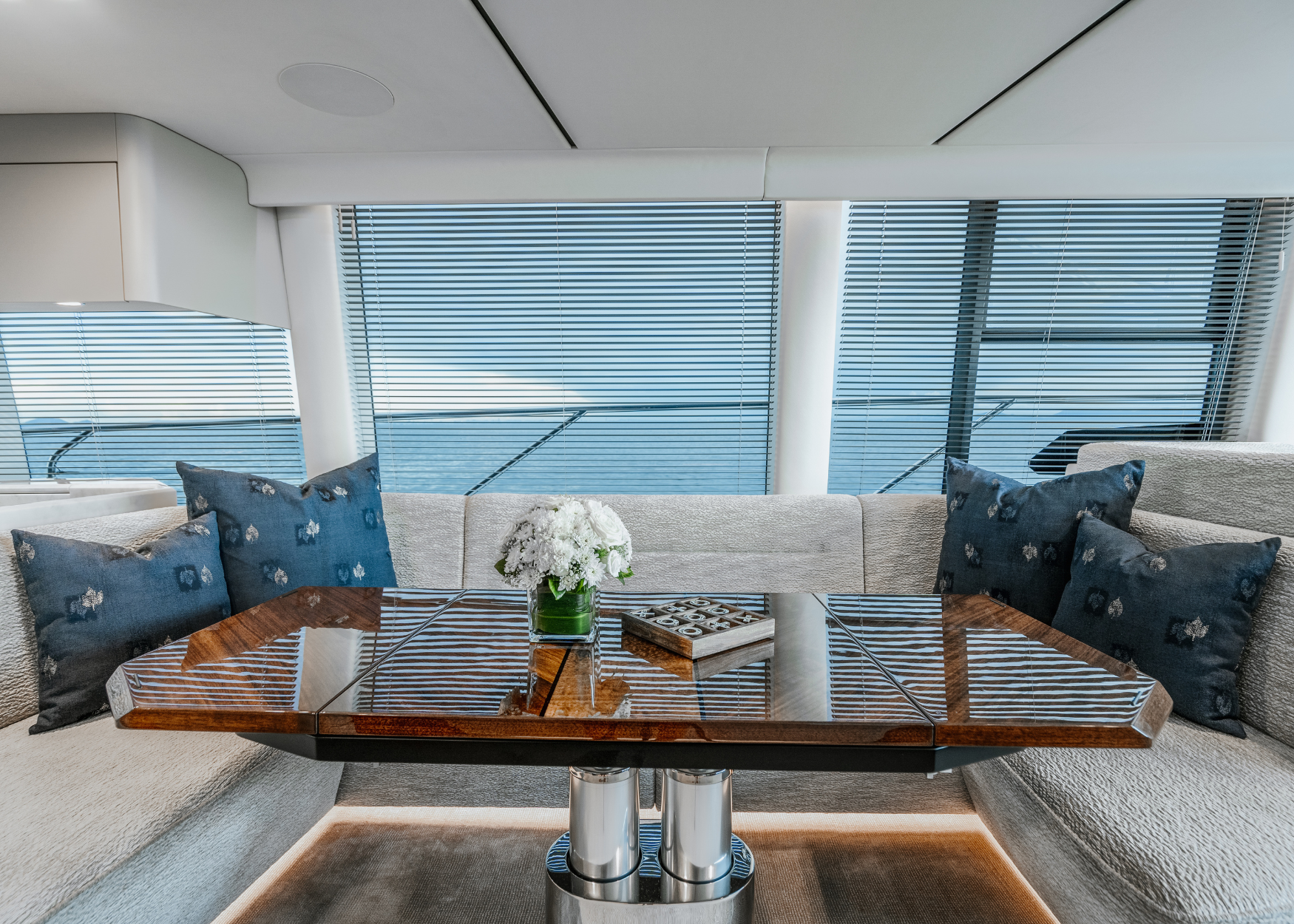 Fairline Squadron 68