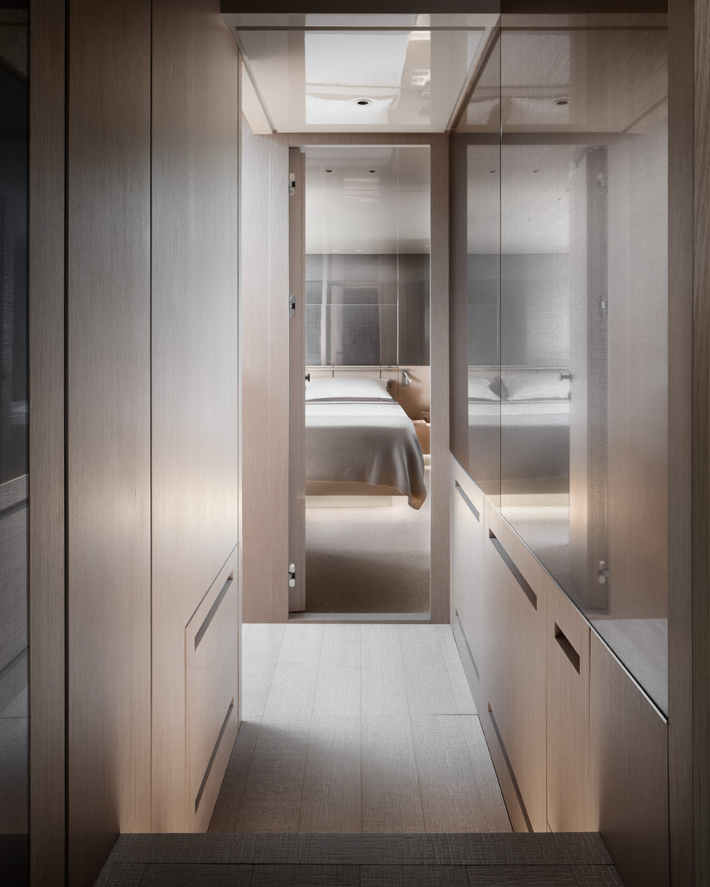 Sanlorenzo SX76 cabin