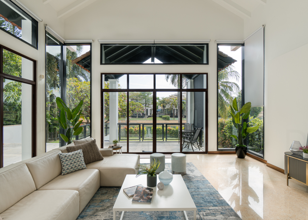 162 Ocean Drive living