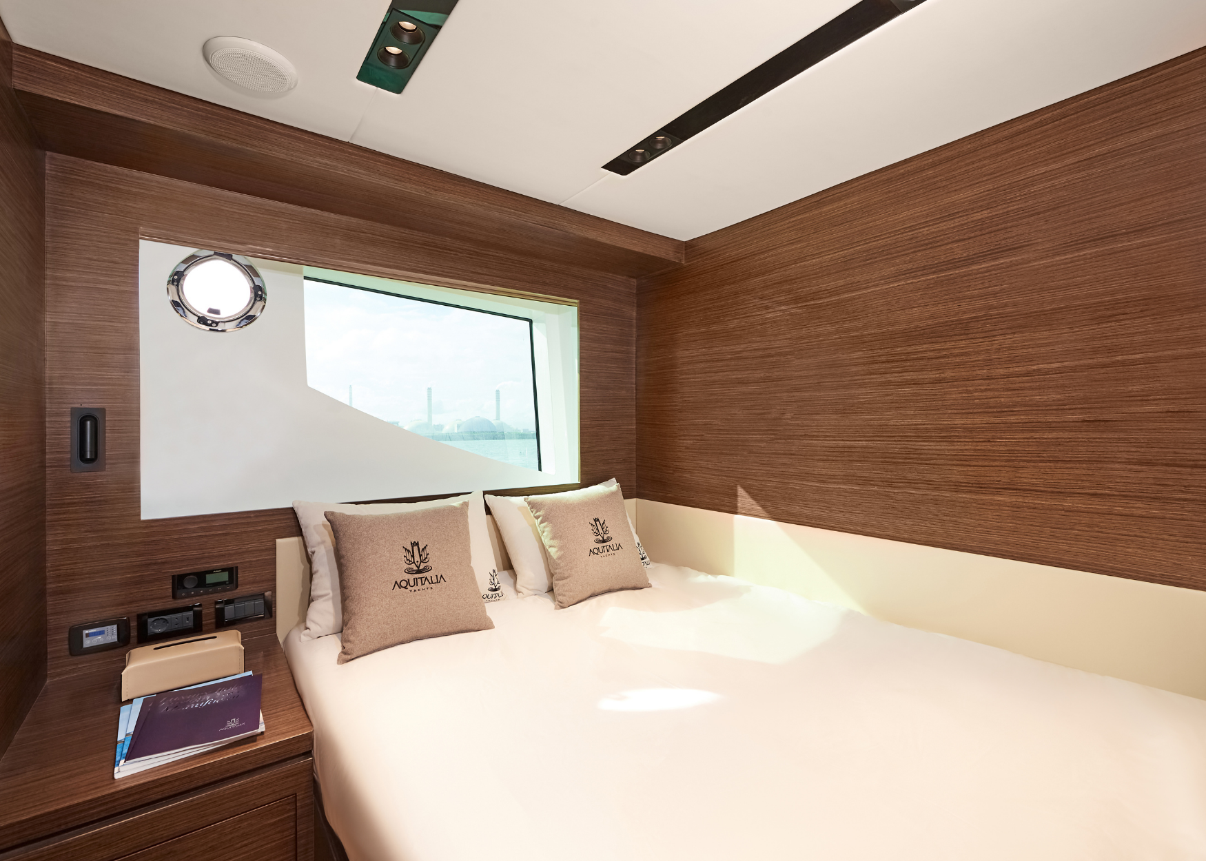 Aquitalia 68 cabin