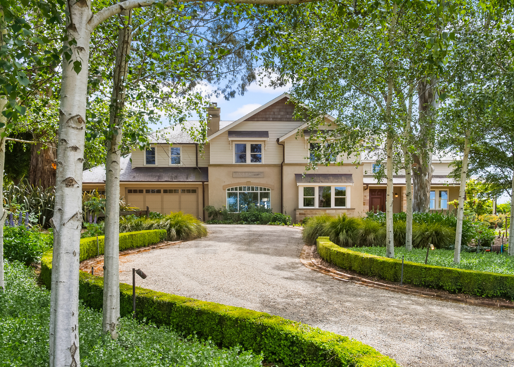 Yaraandoo, Mandemar Lane driveway