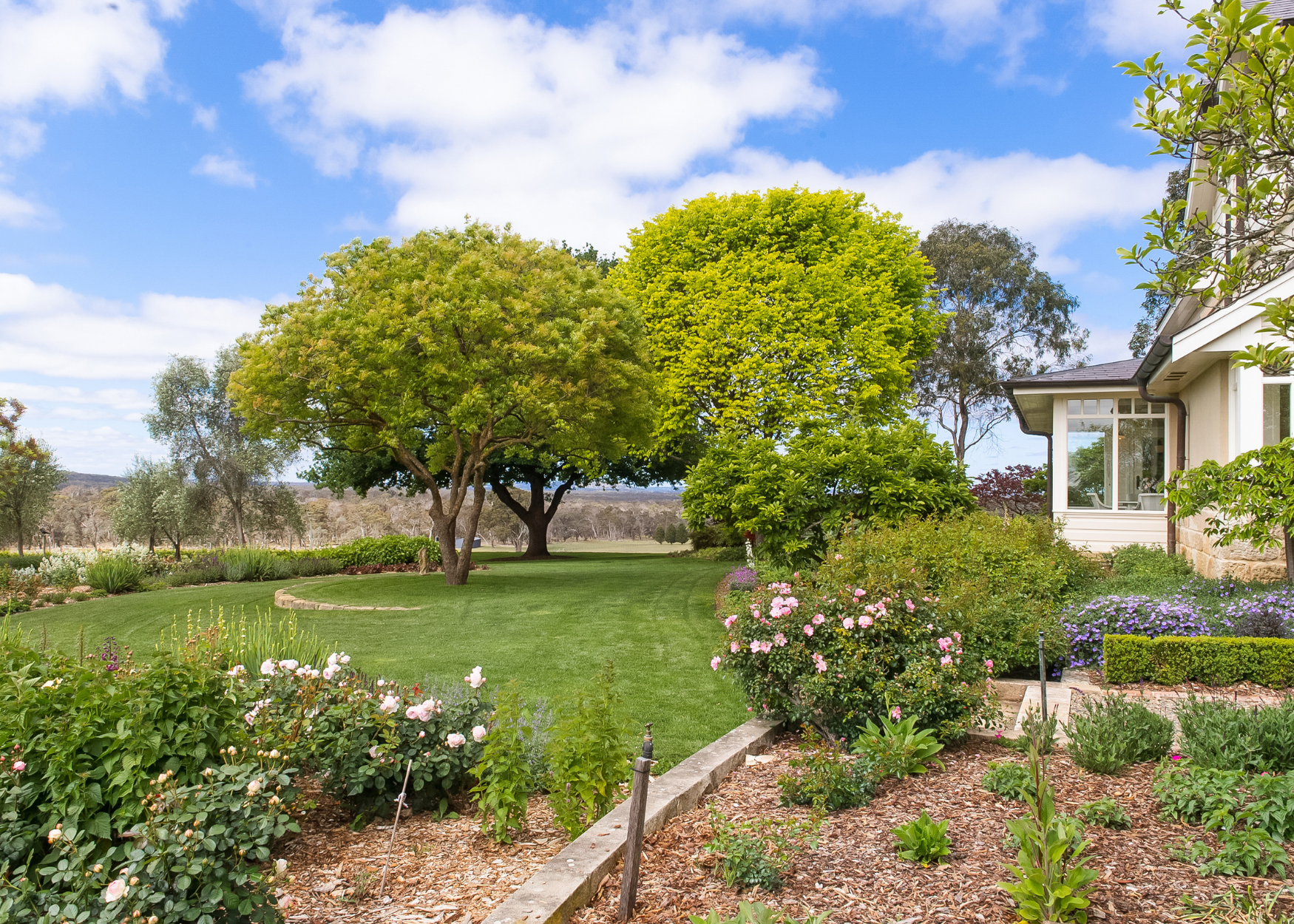 Yaraandoo, Mandemar Lane view