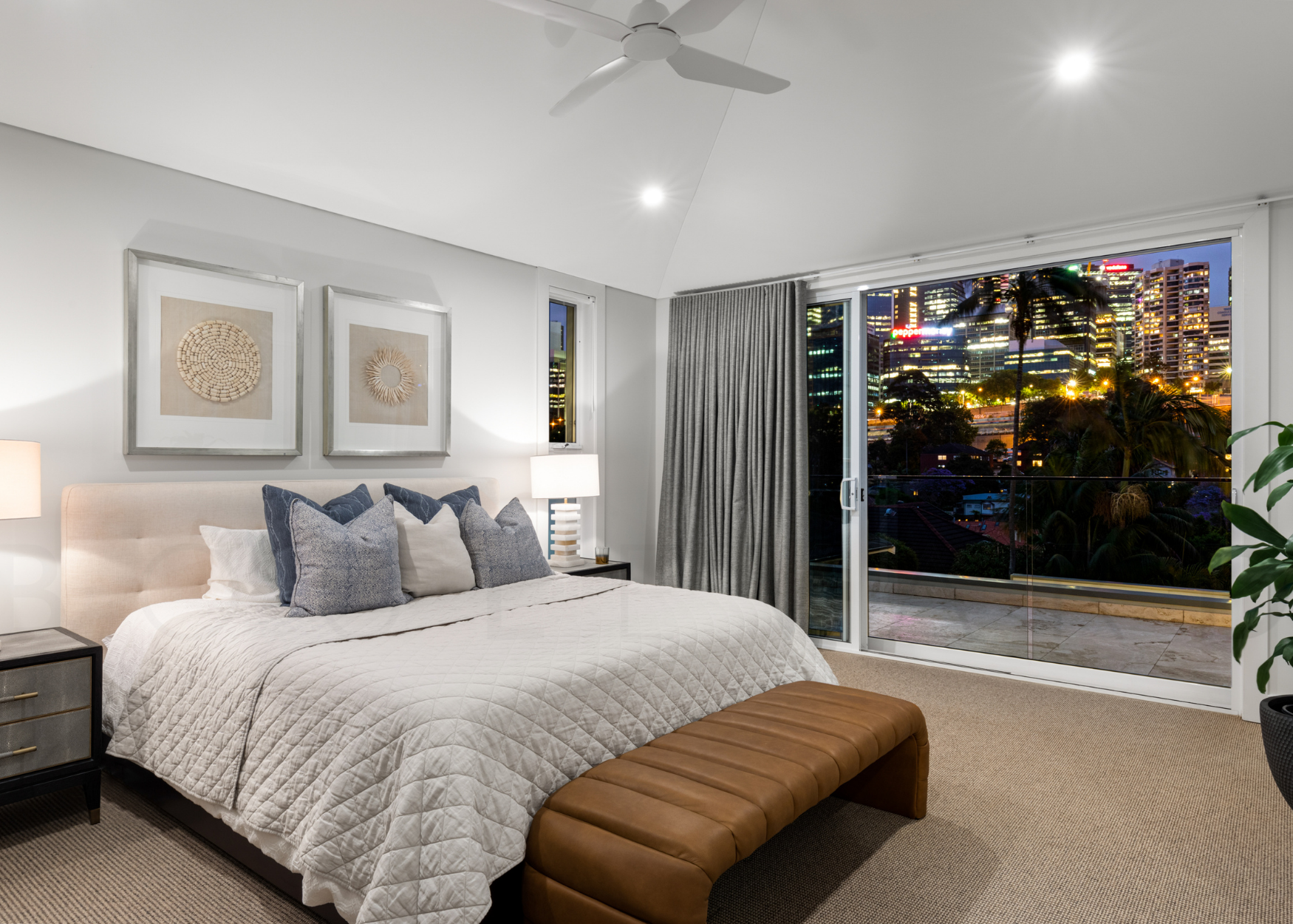 Holdsworth Street, Neutral Bay bedroom