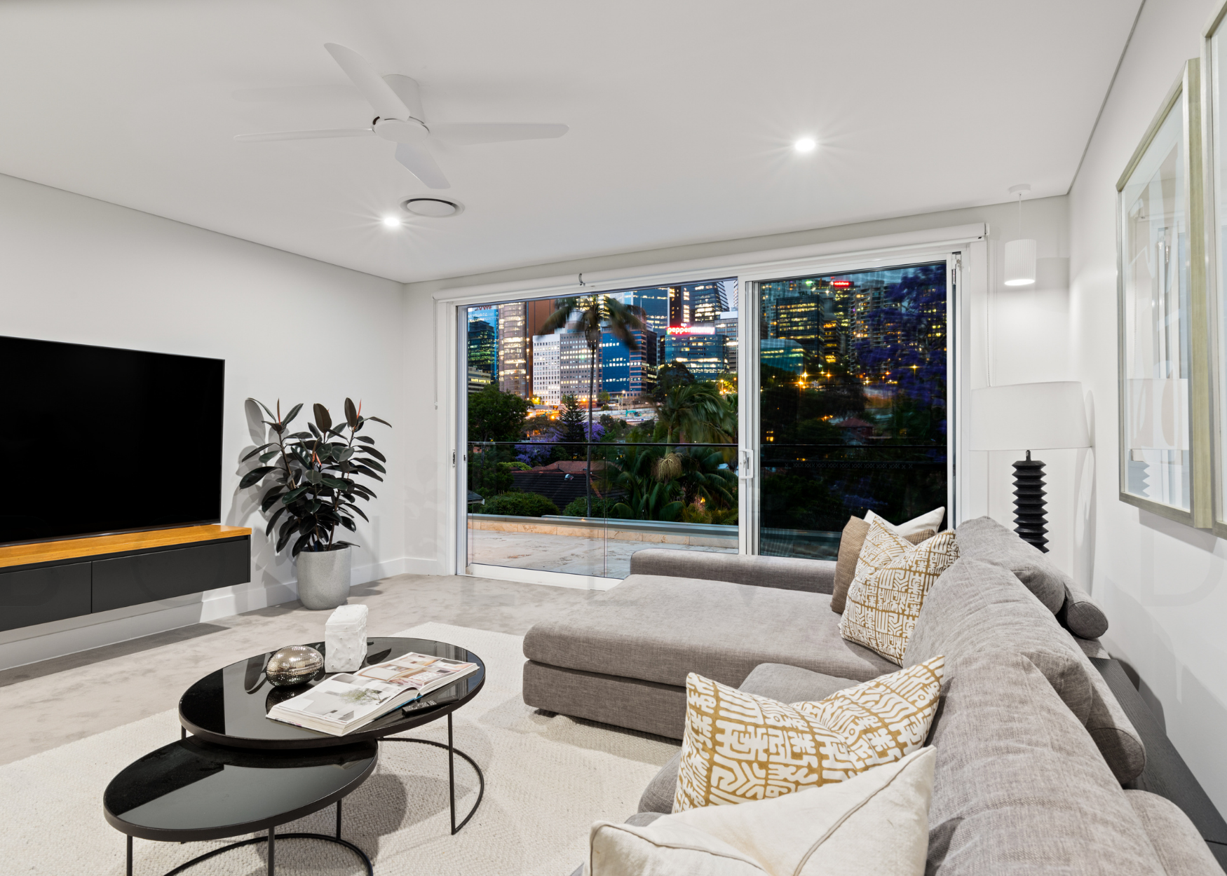 Holdsworth Street, Neutral Bay living