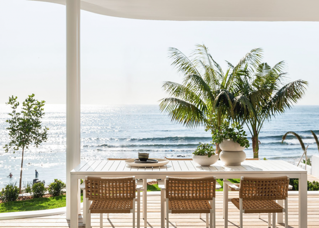 For sale 4br modern beachfront duplex with picturesque views of