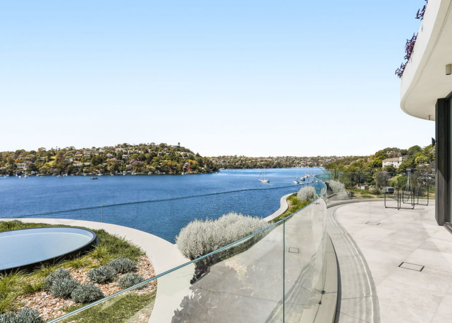 304 Edinburgh Road, Castlecrag balcony