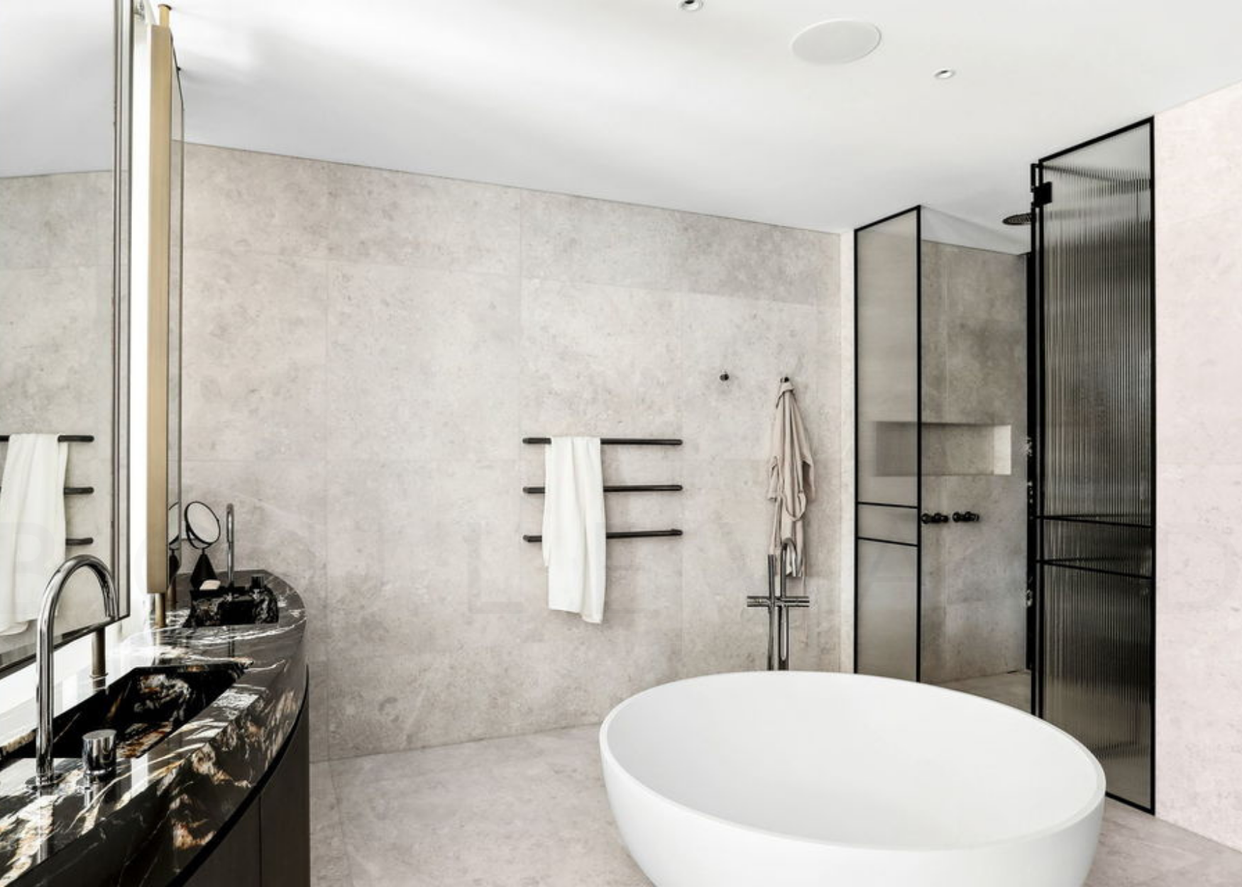 304 Edinburgh Road, Castlecrag bathroom