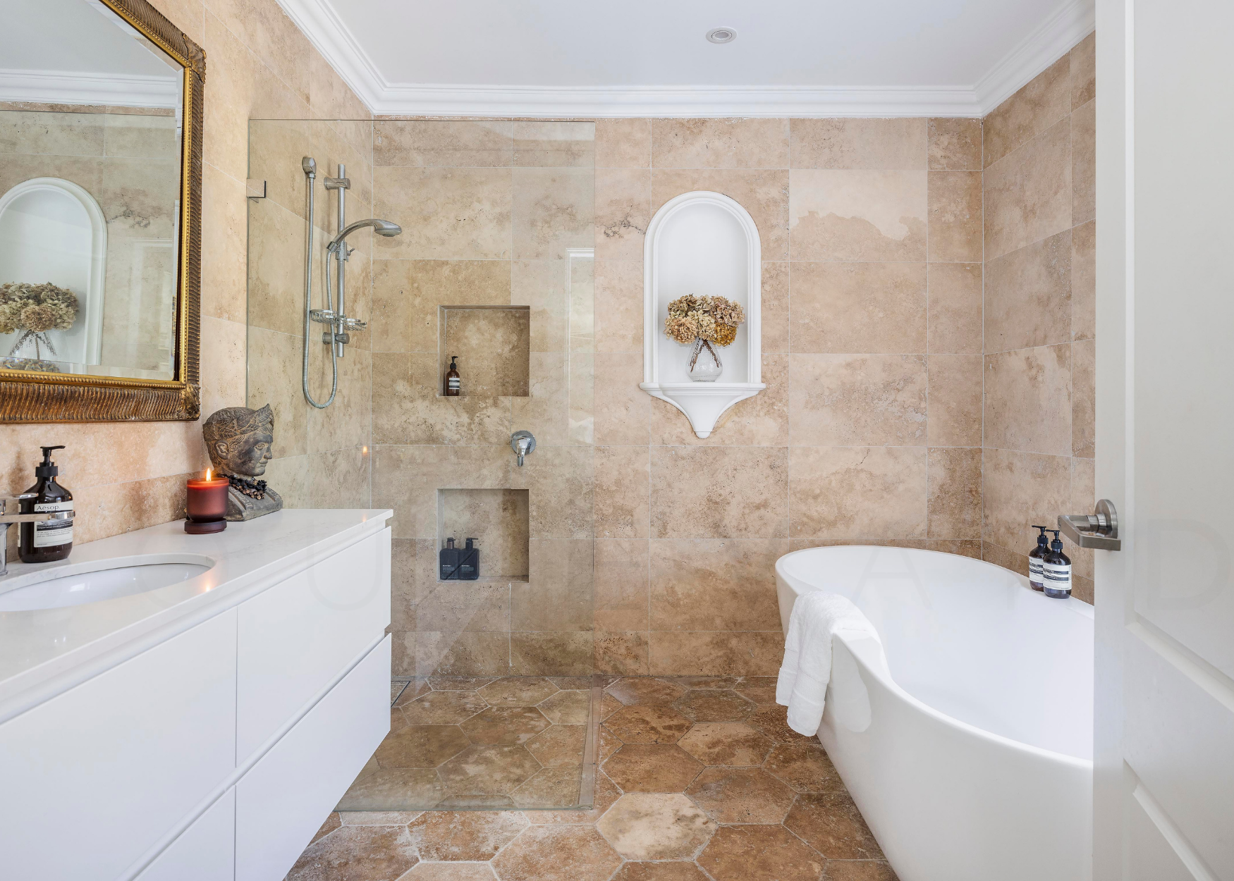 37 Roland Ave Wahroonga bathroom