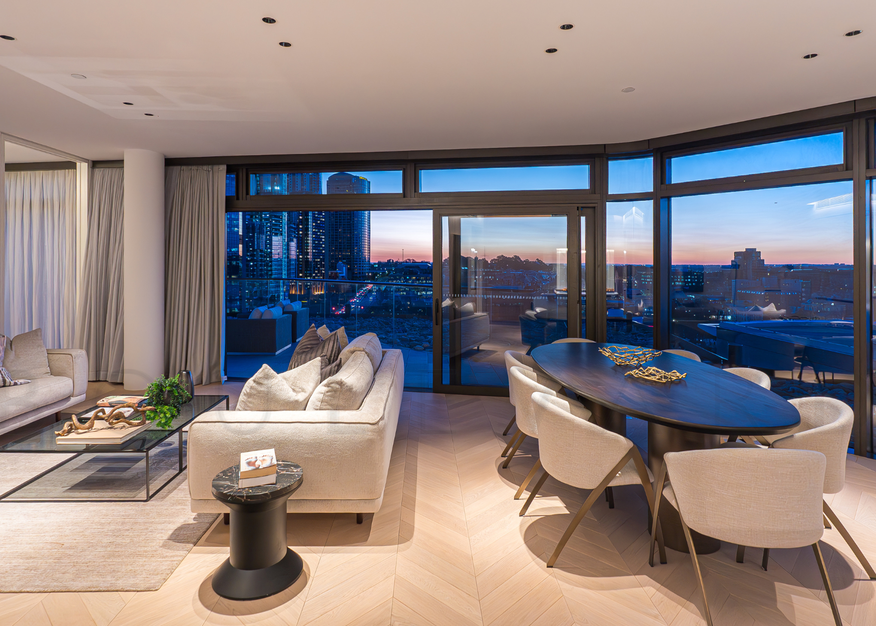 Ultra-luxe harbourfront condo at the Opera Residences, Macquarie St