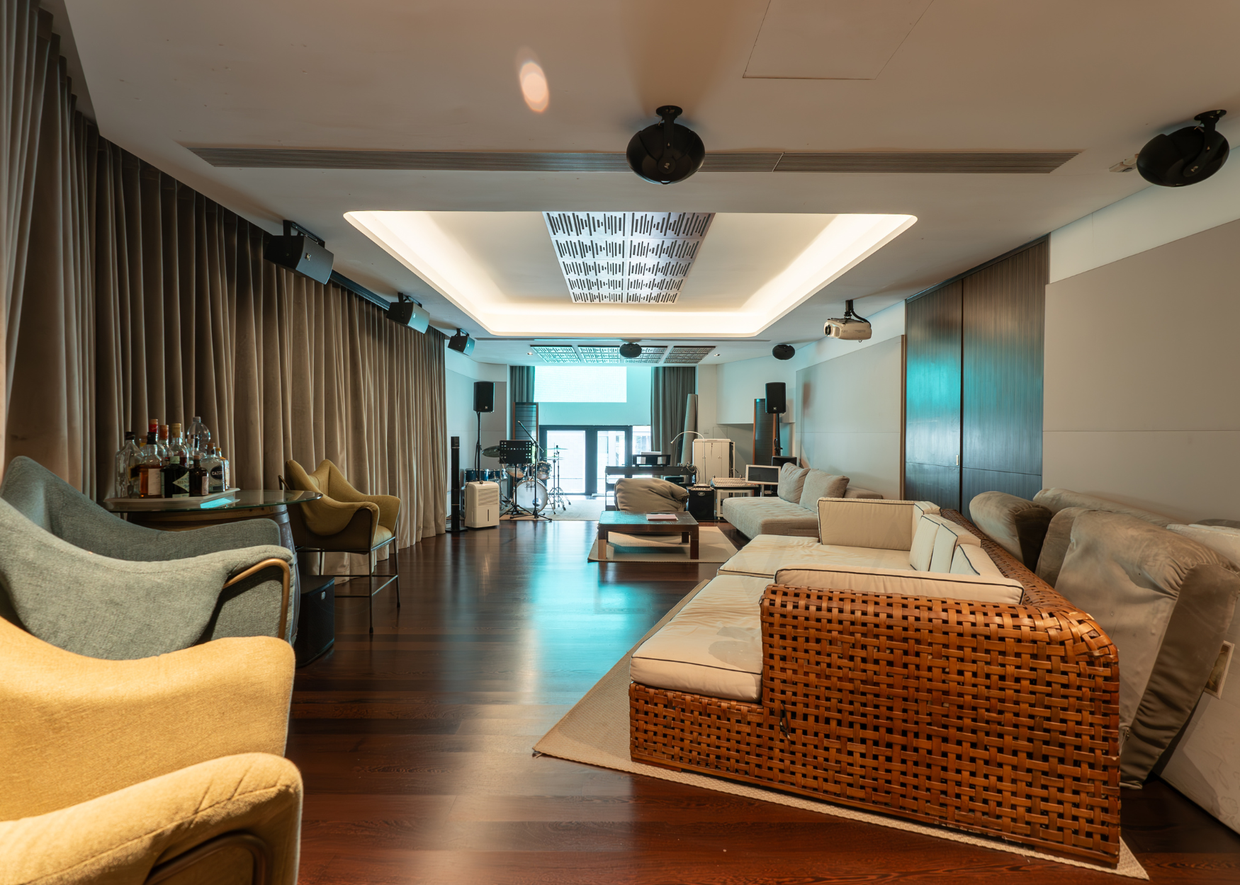 87 Hua Guan Avenue living