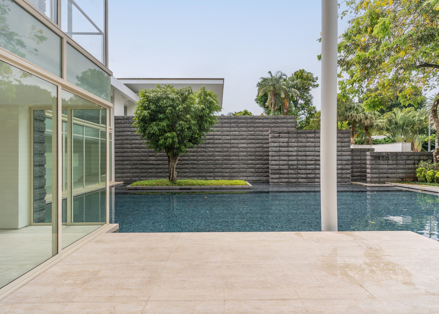 4 Morley Rd, Belmont Rd GCB