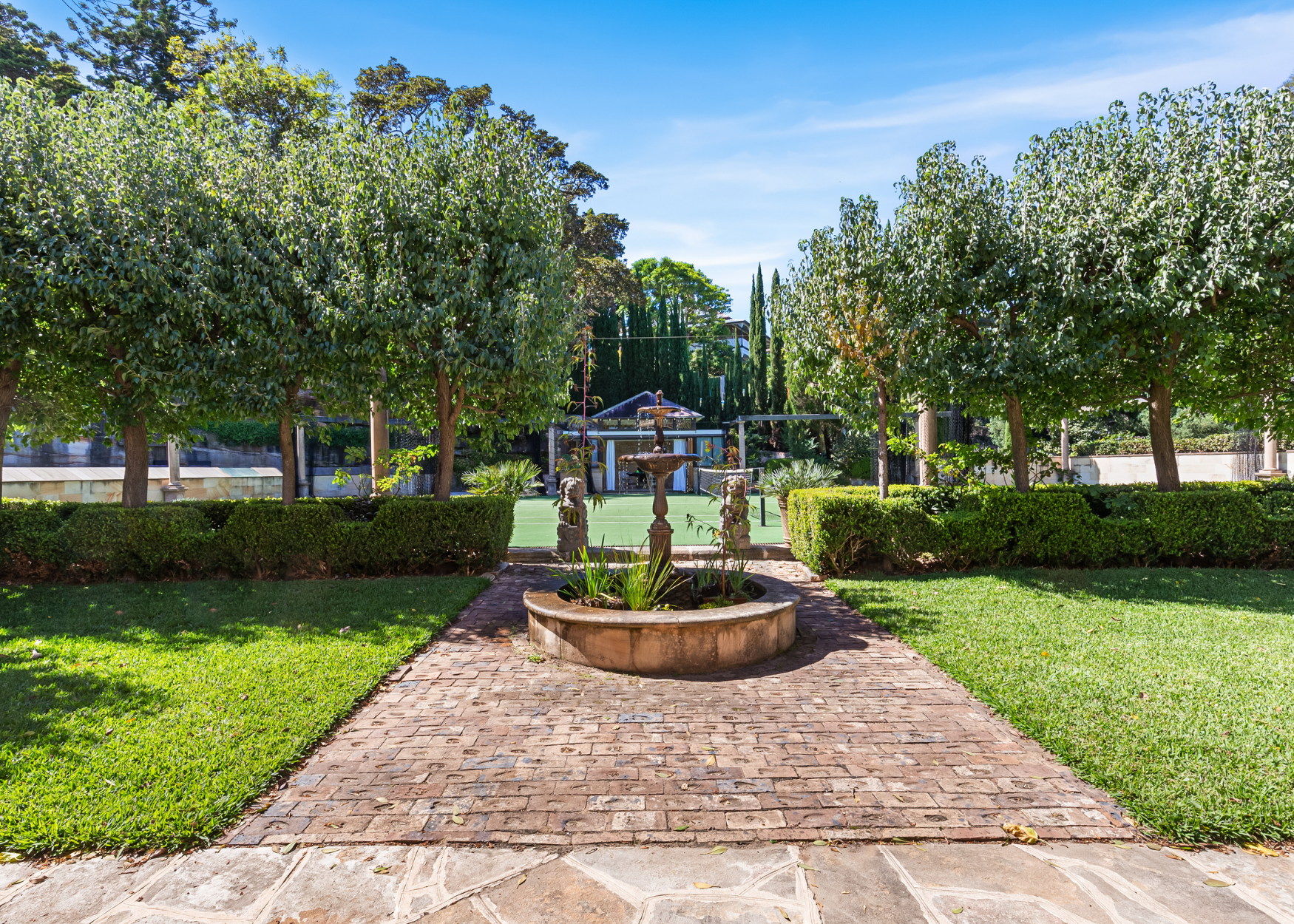 7 Woolwich Rd, Hunters Hill