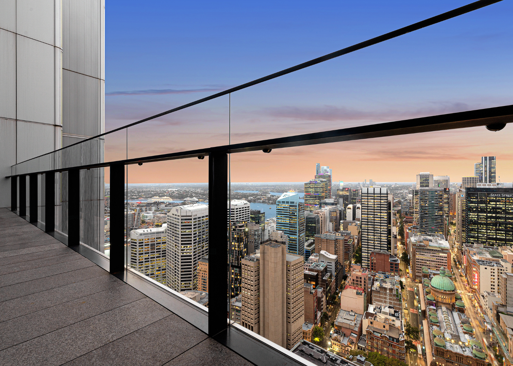 Lumiere Residences, Bathurst St