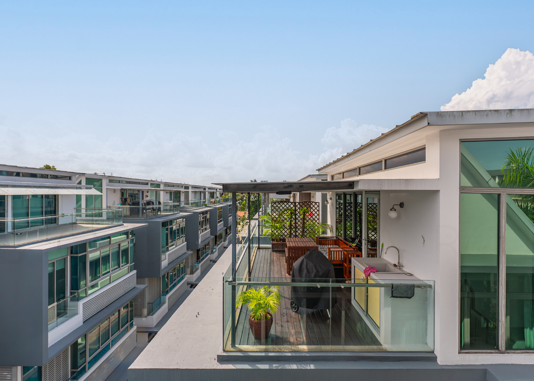 01-22 Aston Residences