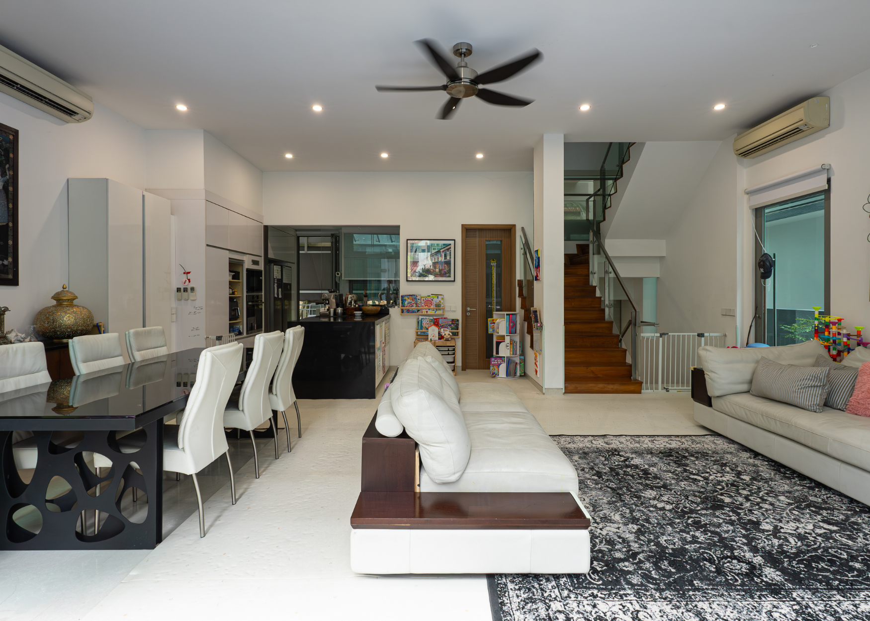 01-22 Aston Residences