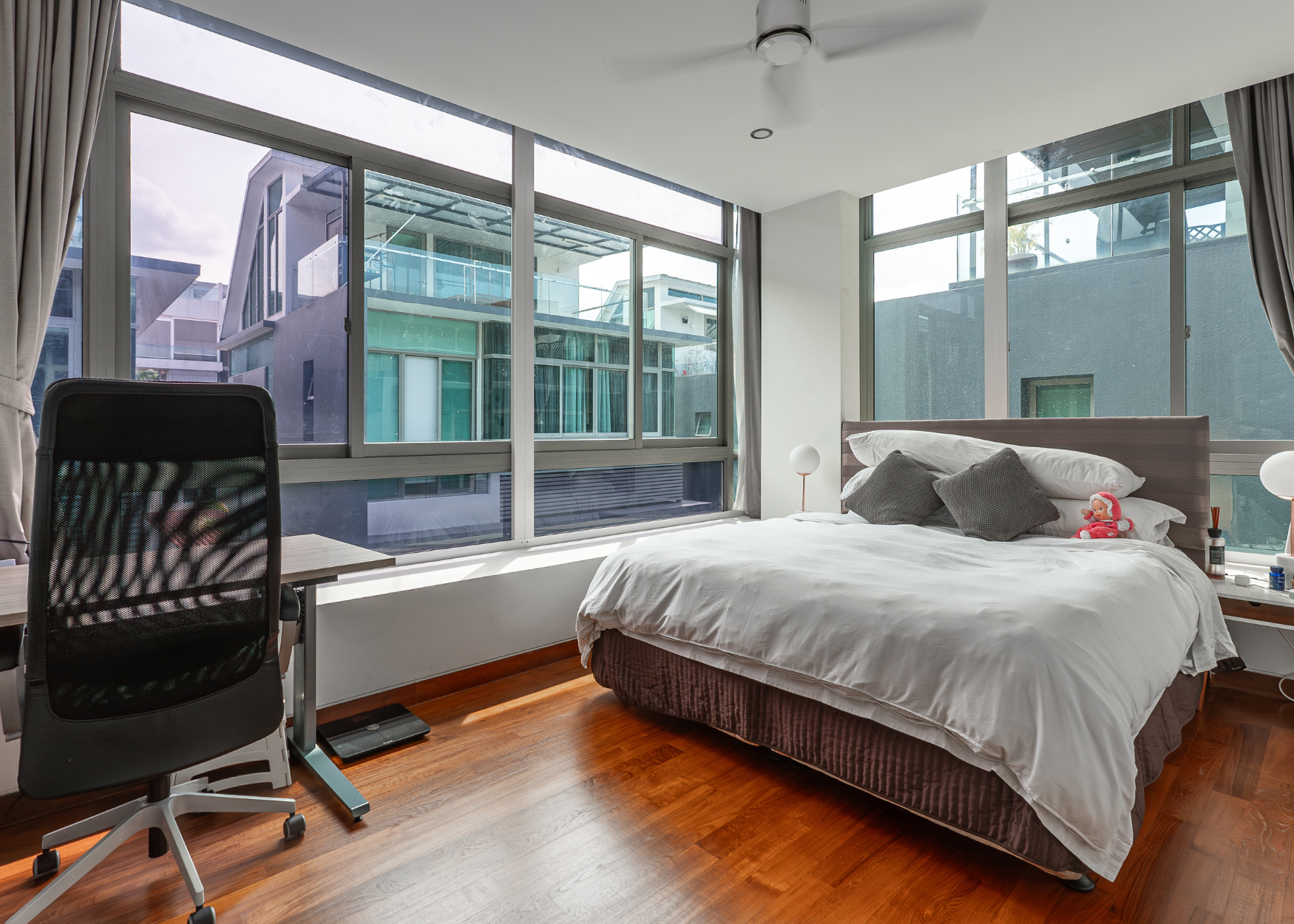 01-22 Aston Residences