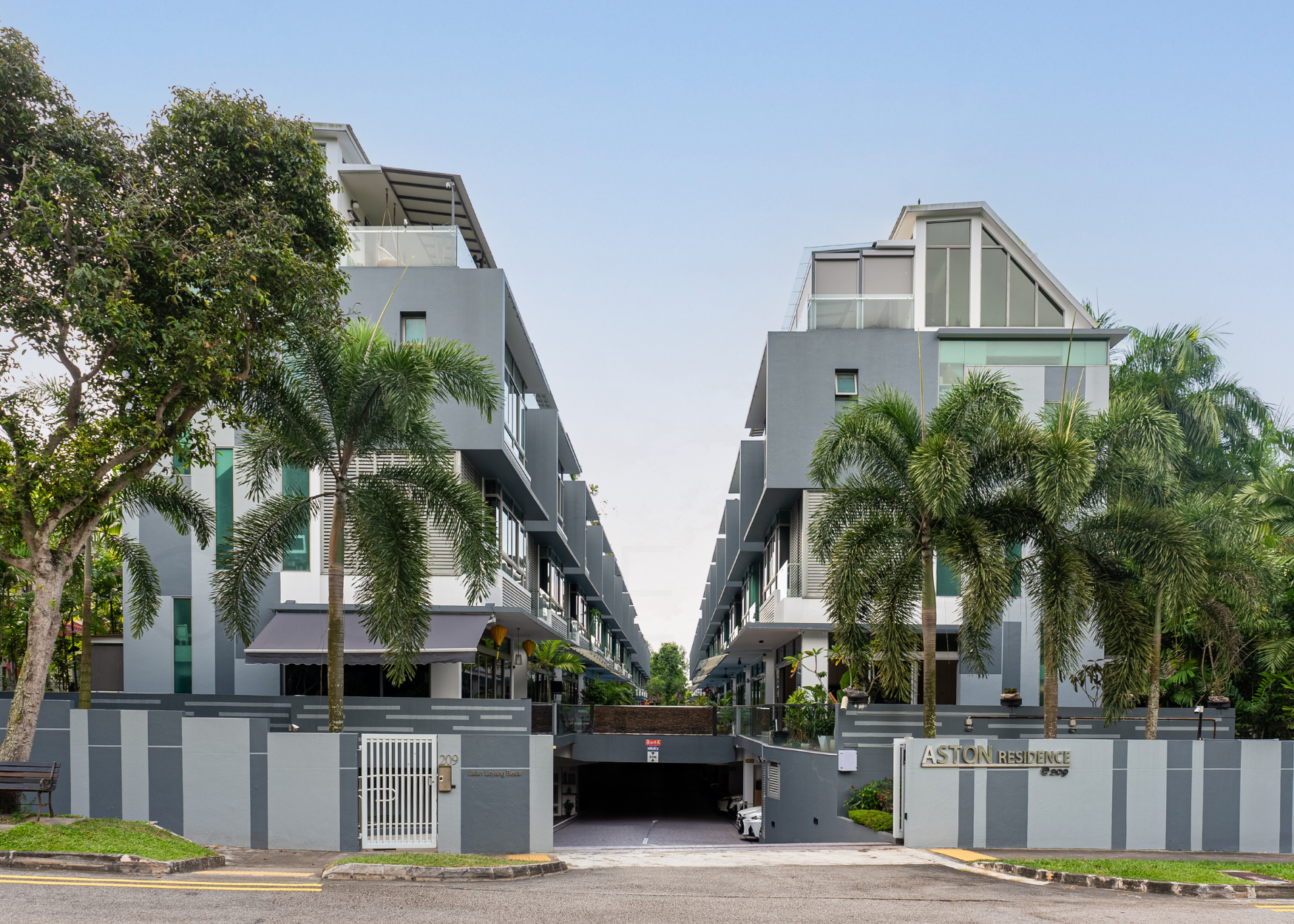 01-22 Aston Residences
