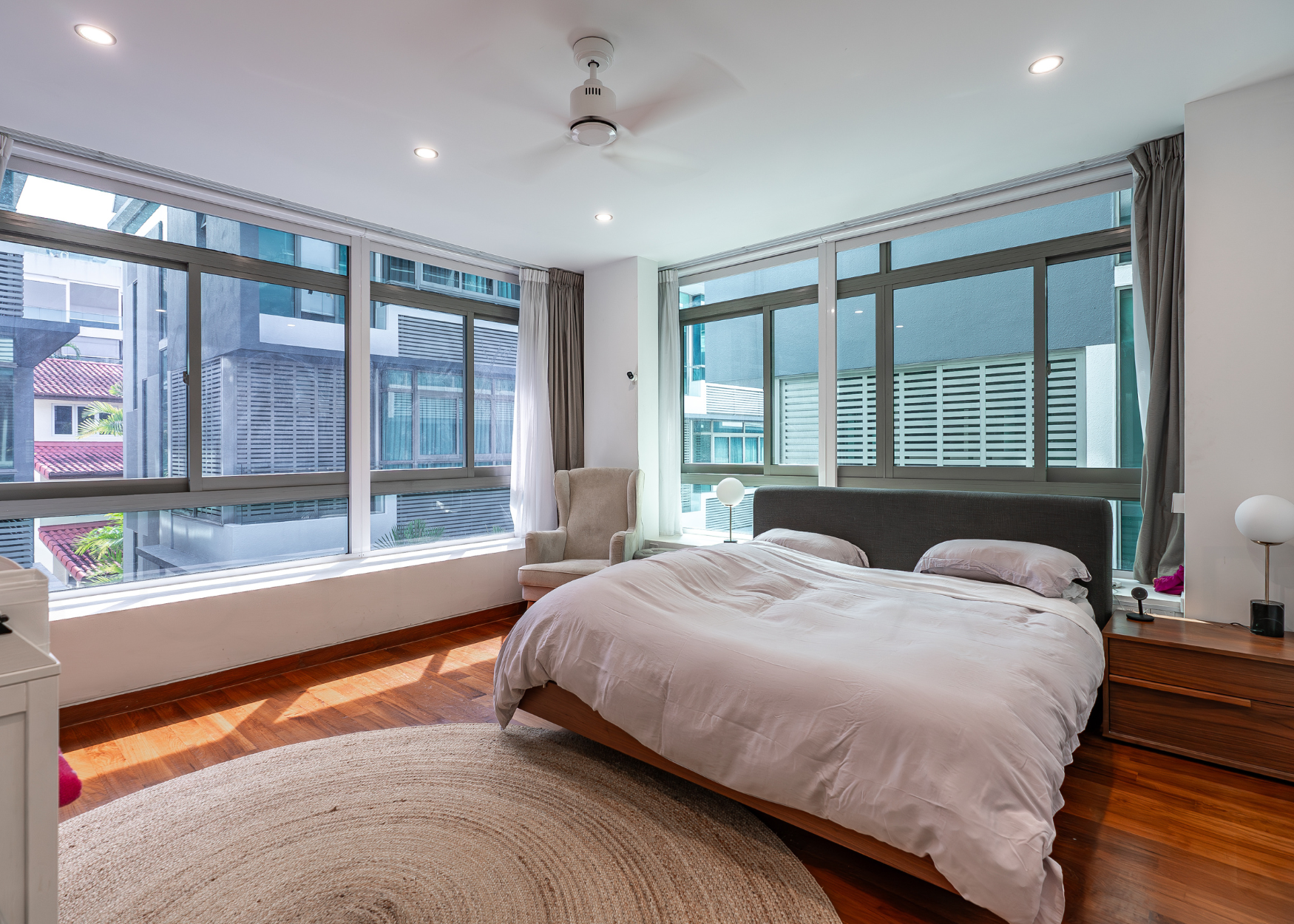 01-22 Aston Residences