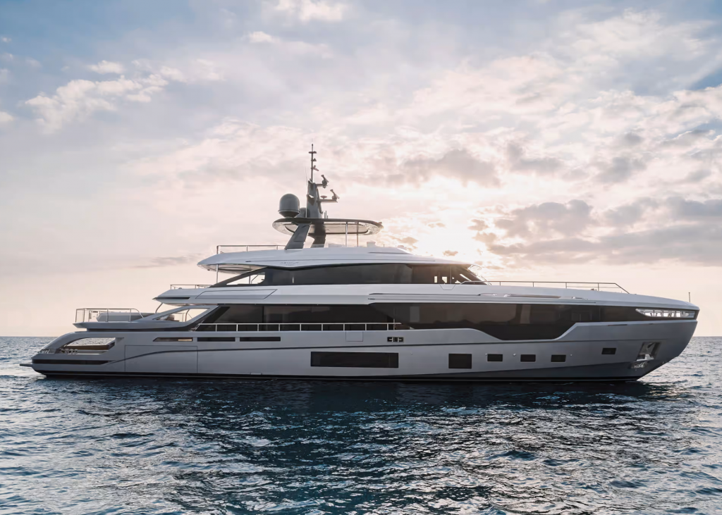 Azimut Grande Trideck