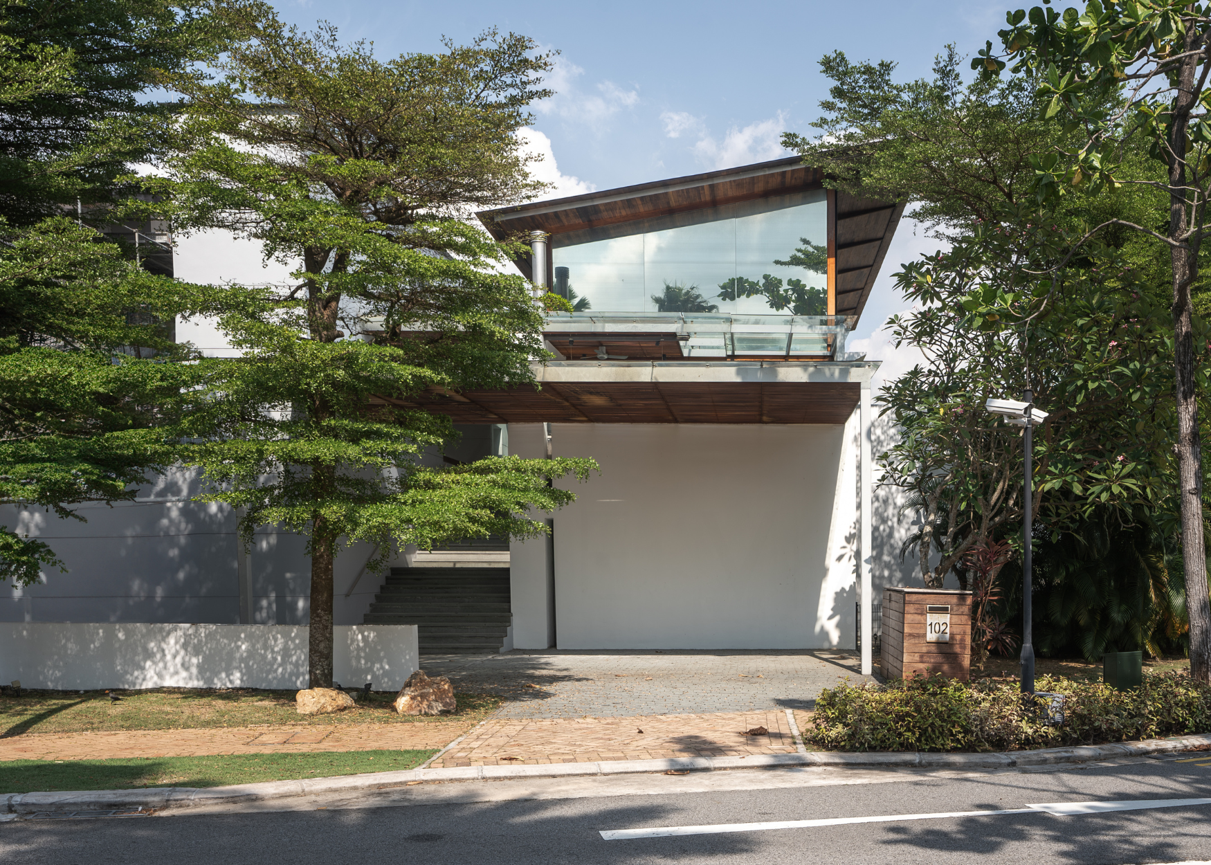 102 Cove Dr