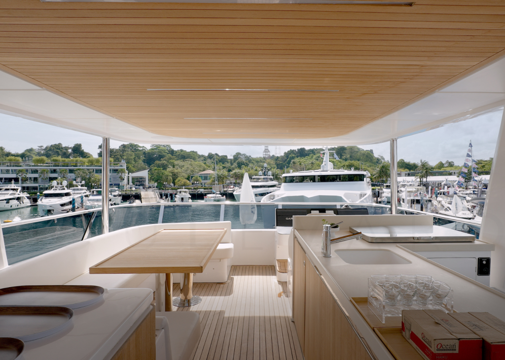 Gulf Craft Nomad 101