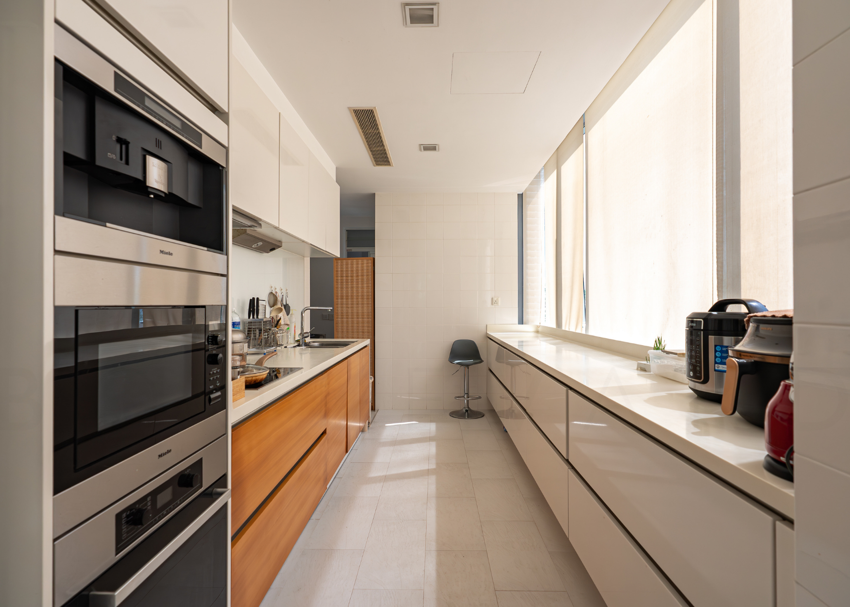 01-05 Helios Residences