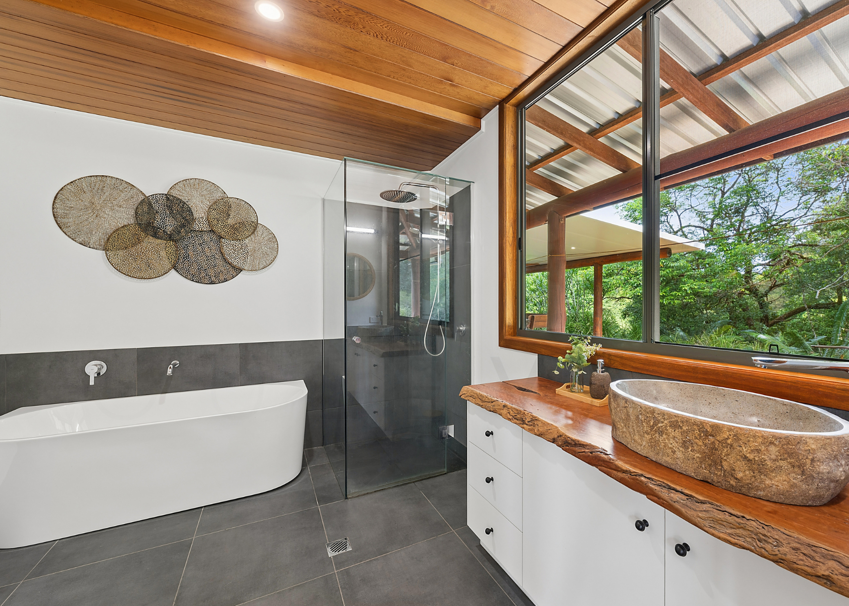 111 Colemans Farm Rd, Yandina