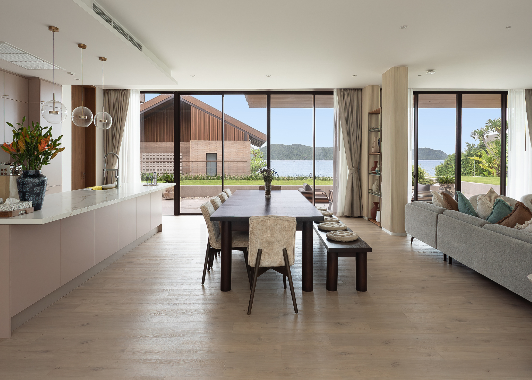 Maison Marina selects