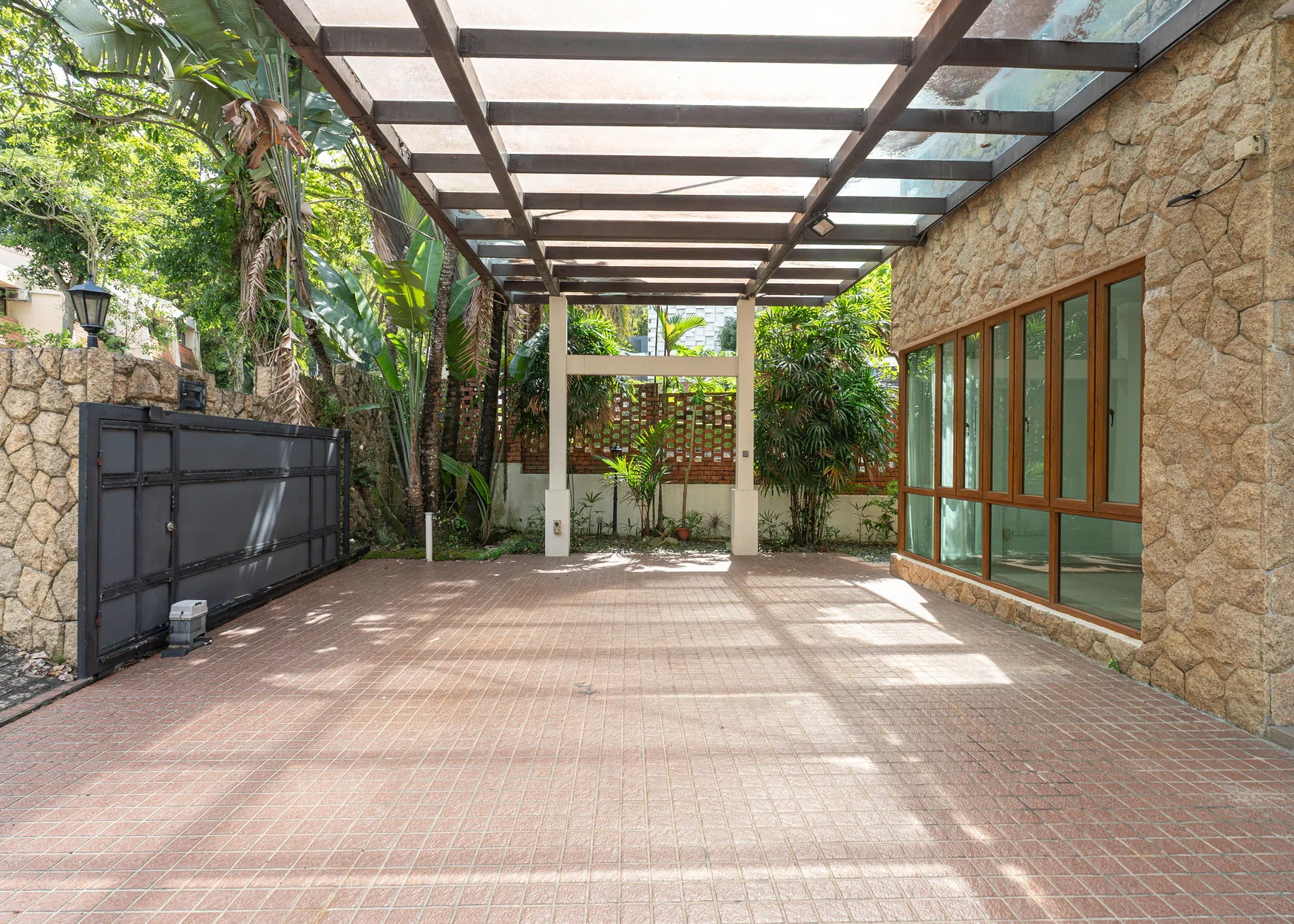 357B Holland Rd Garden