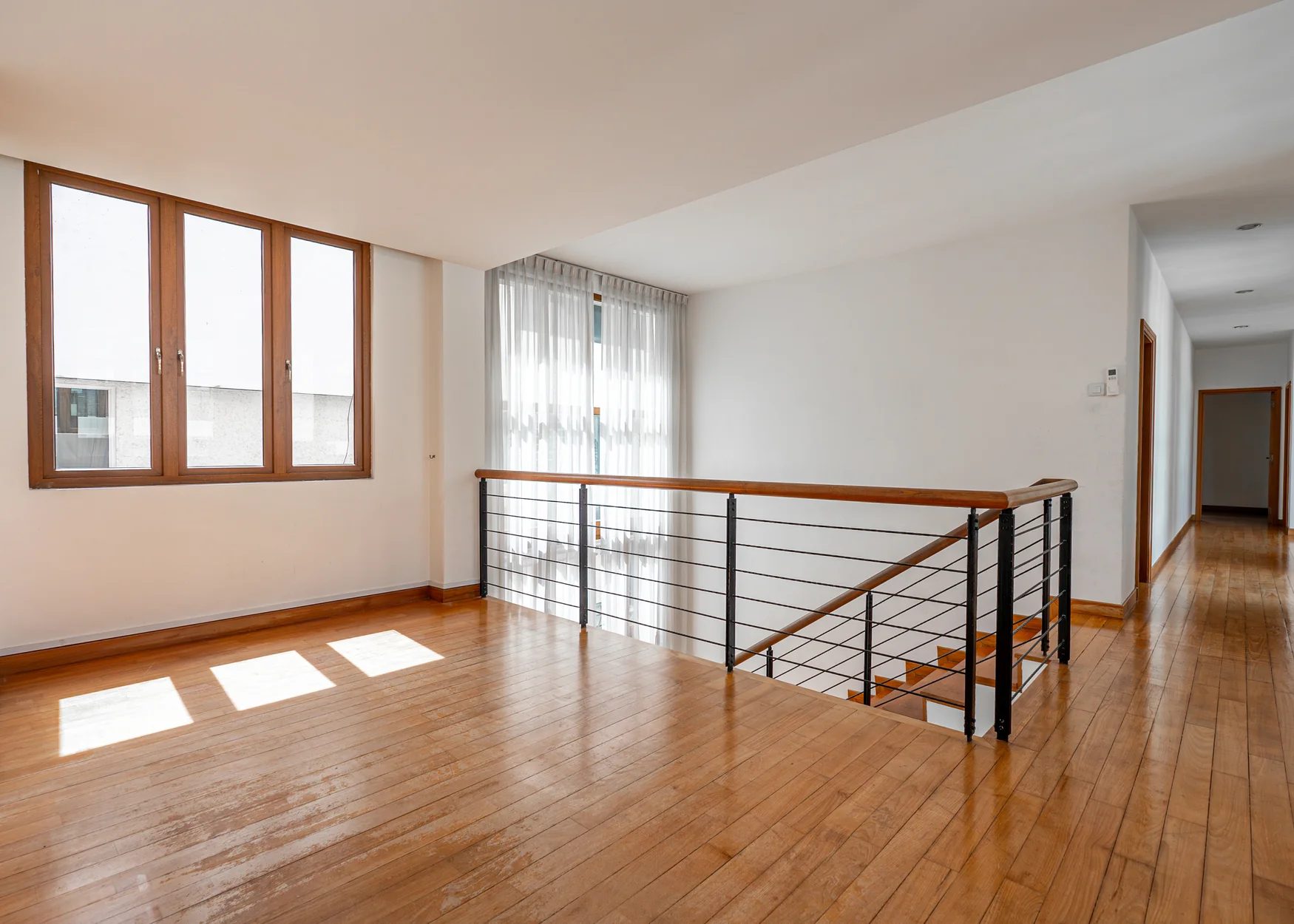 357B Holland Rd Living Room 2