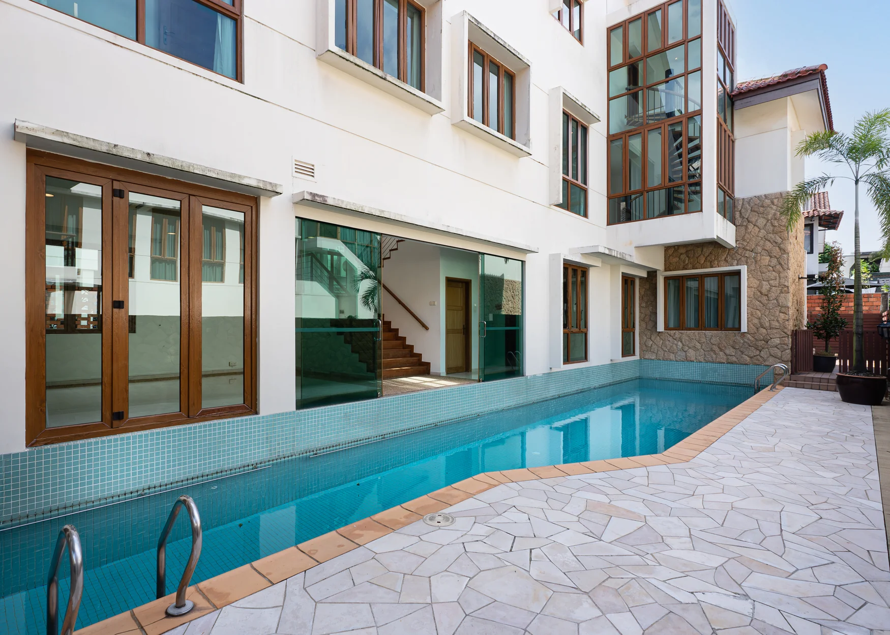 357B Holland Rd Pool